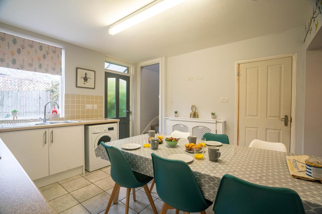 The Becket - Three Bedroom City Centre House With Parking